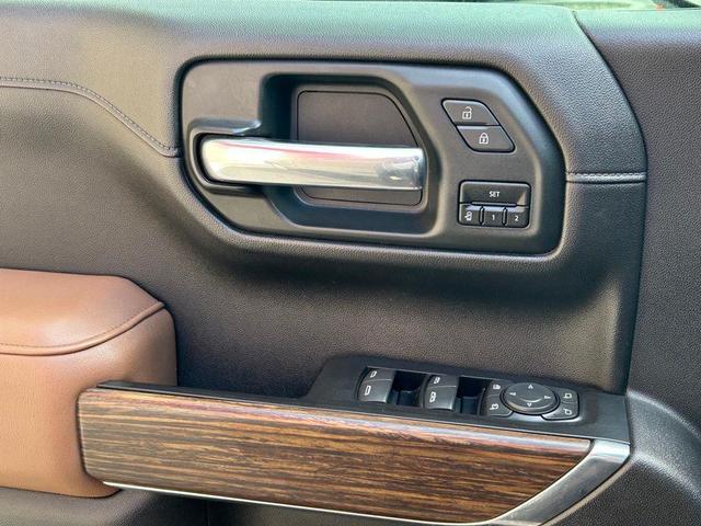 Photo of 2020 Black Chevrolet Silverado 1500