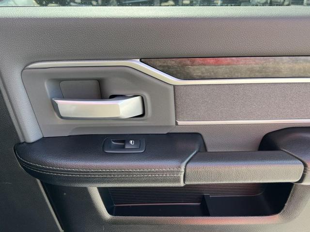 Photo of 2020 Granite Crystal Metallic Clearcoat RAM 2500