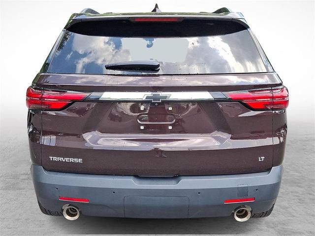 Photo of 2022 Red Chevrolet Traverse