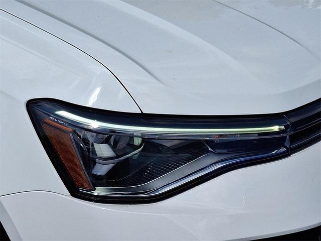 Photo of 2025 Pure White Volkswagen Taos