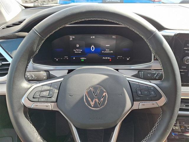 Photo of 2025 Pure White Volkswagen Taos