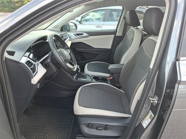 Photo of 2025 Gray Volkswagen Taos