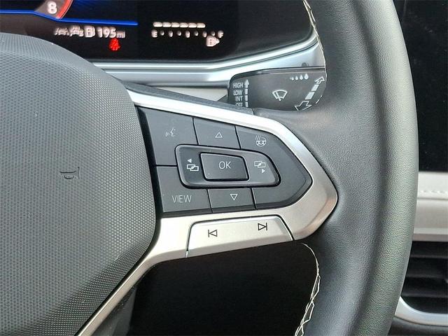 Photo of 2025 Gray Volkswagen Taos