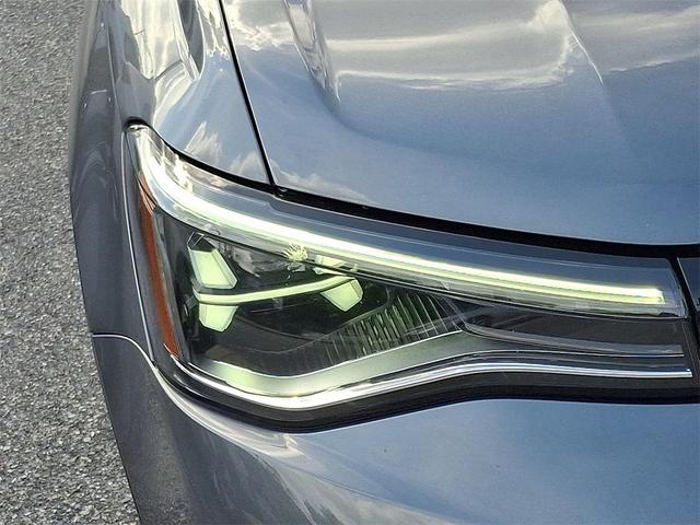 Photo of 2025 Gray Volkswagen Taos