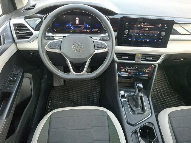 Photo of 2025 Gray Volkswagen Taos