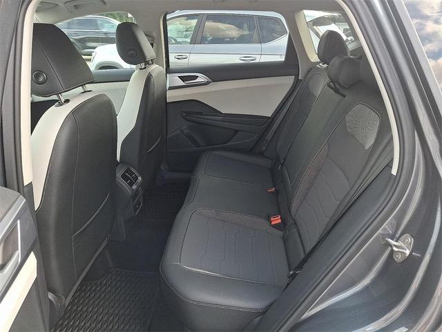 Photo of 2025 Gray Volkswagen Taos