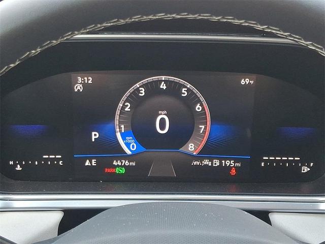 Photo of 2025 Gray Volkswagen Taos