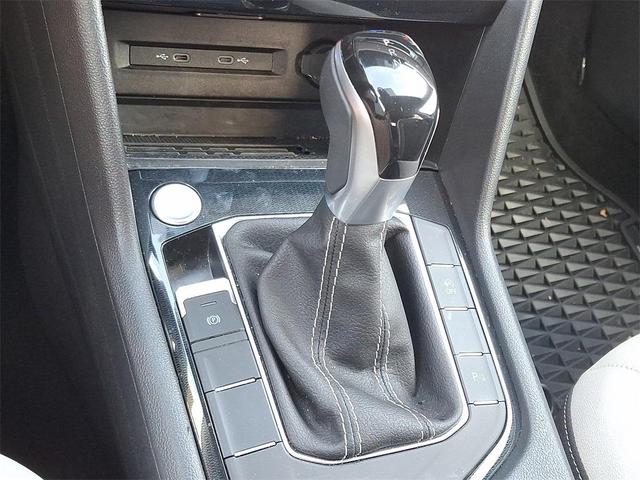 Photo of 2025 Gray Volkswagen Taos