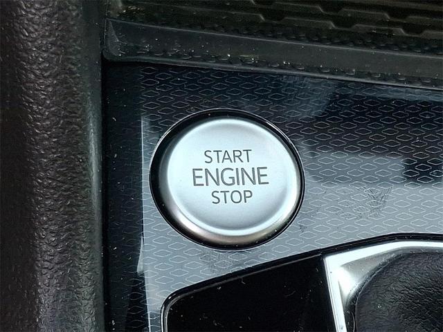 Photo of 2025 Gray Volkswagen Taos