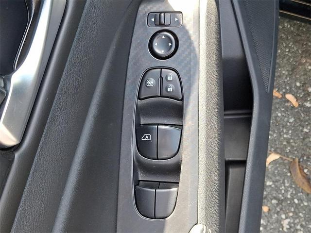 Photo of 2025 Super Black Nissan Altima