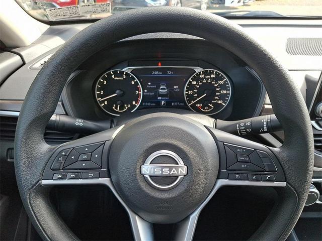 Photo of 2025 Super Black Nissan Altima