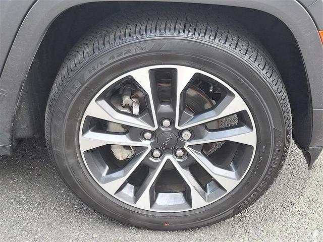 Photo of 2022 Baltic Gray Metallic Clearcoat Jeep Grand Cherokee