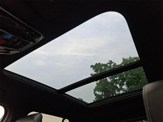 Photo of 2022 Baltic Gray Metallic Clearcoat Jeep Grand Cherokee