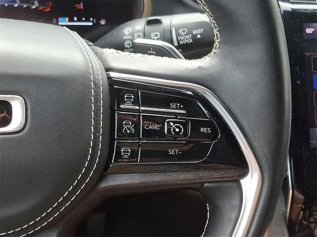 Photo of 2022 Baltic Gray Metallic Clearcoat Jeep Grand Cherokee