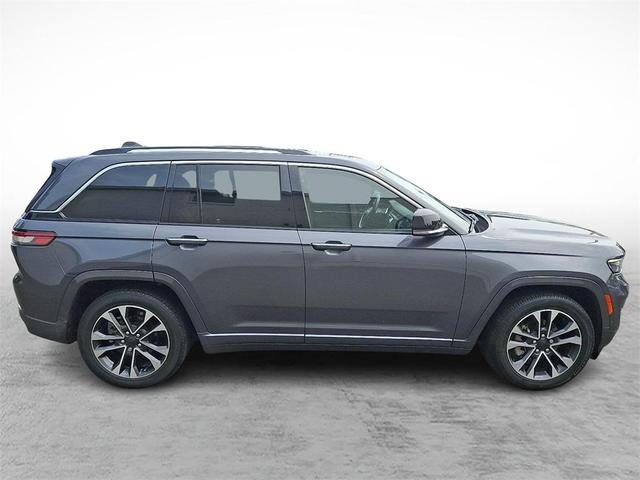 Photo of 2022 Baltic Gray Metallic Clearcoat Jeep Grand Cherokee