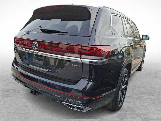 Photo of 2025 Deep Black Pearl Volkswagen Atlas