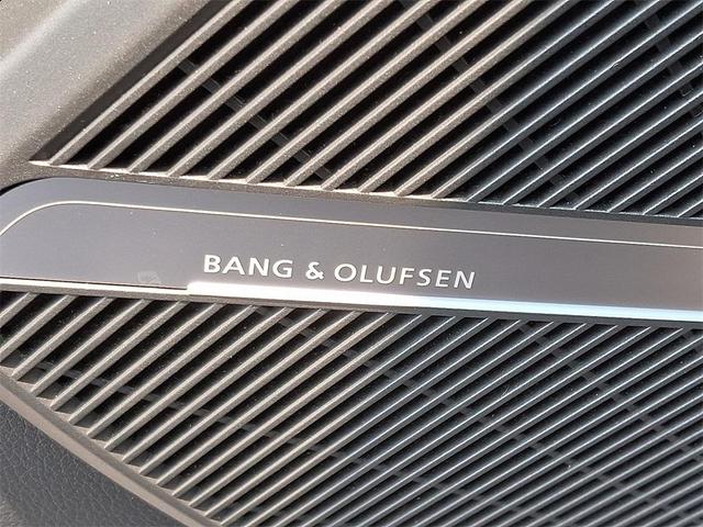 Photo of 2023 Florett Silver Metallic Audi Q5