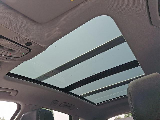 Photo of 2023 Florett Silver Metallic Audi Q5