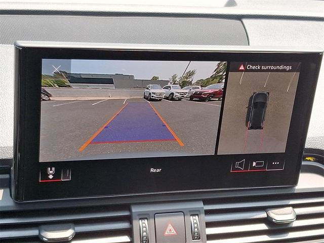 Photo of 2023 Florett Silver Metallic Audi Q5