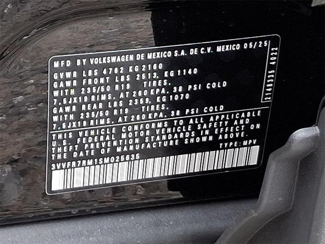 Photo of 2025 Deep Black Pearl Volkswagen Tiguan