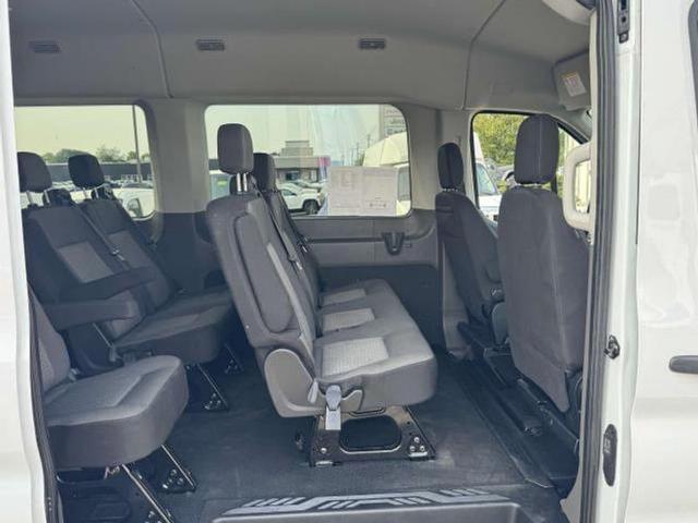 Photo of 2022 Oxford White Ford Transit-350