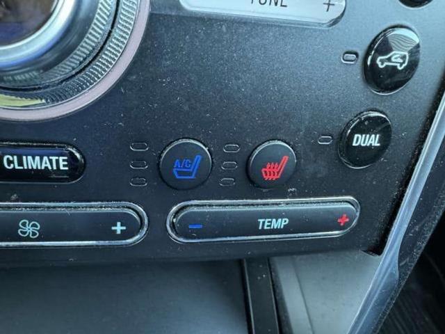 Photo of 2018 Magnetic Metallic Ford Explorer
