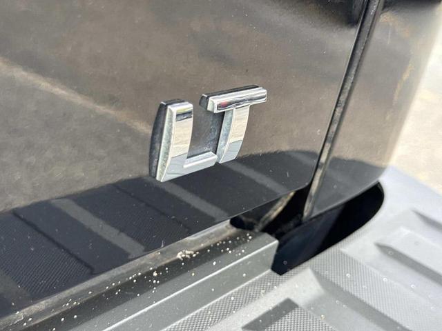 Photo of 2018 Black Chevrolet Silverado 1500