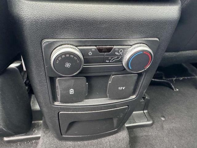 Photo of 2022 Star White Ford Explorer