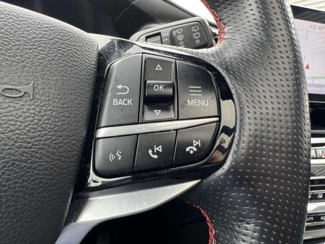 Photo of 2022 Star White Ford Explorer