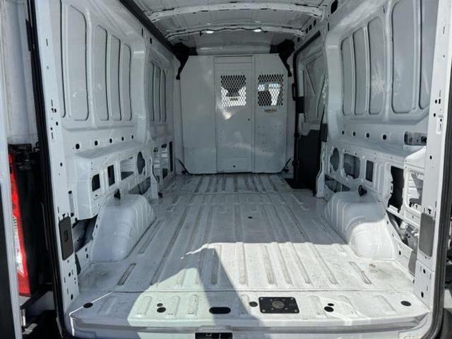 Photo of 2020 Oxford White Ford Transit-250