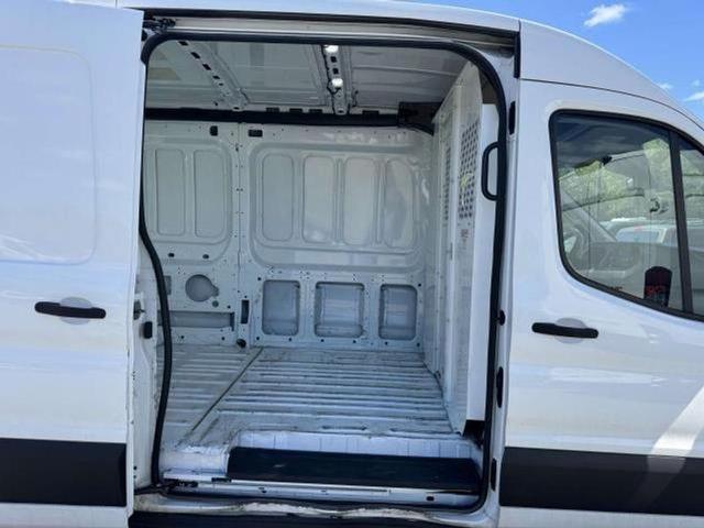 Photo of 2020 Oxford White Ford Transit-250