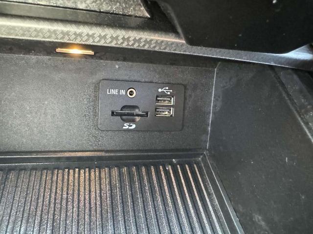 Photo of 2015 Tuxedo Black Metallic Ford F-150