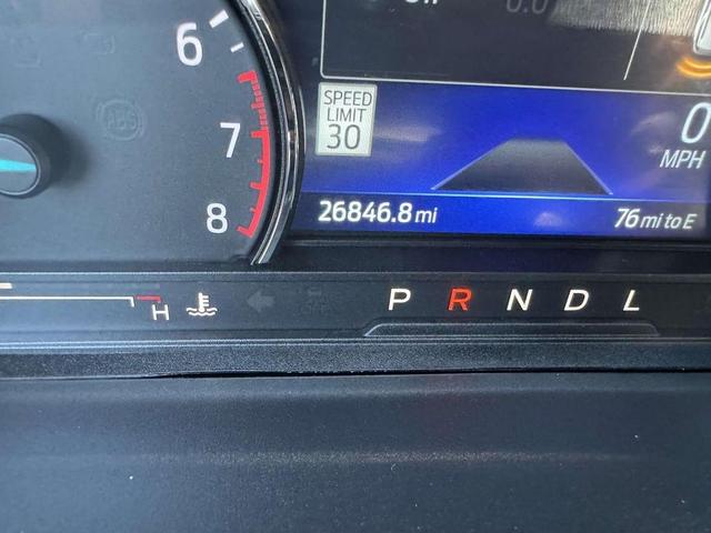 Photo of 2022 Star White Ford Explorer