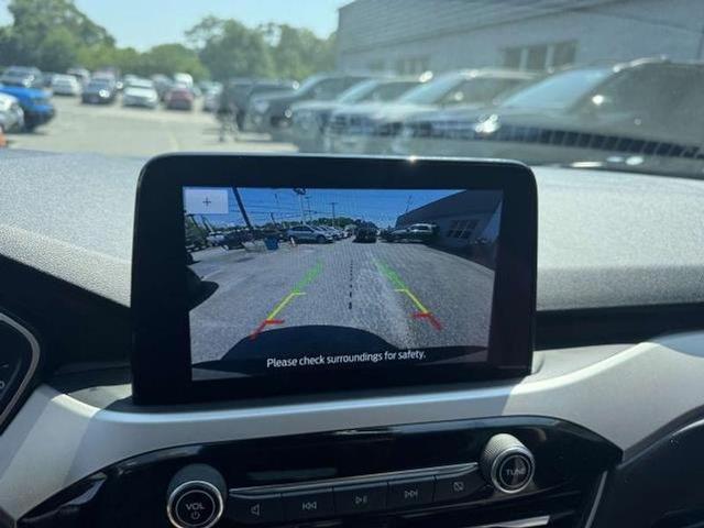 Photo of 2022 Carbonized Gray Metallic Ford Escape