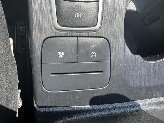Photo of 2022 Carbonized Gray Metallic Ford Escape