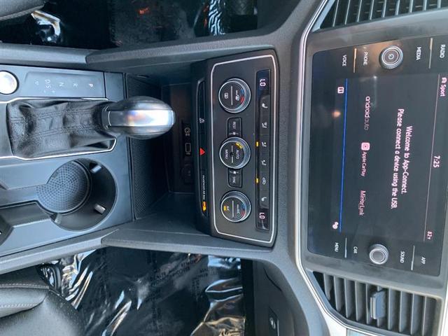 Photo of 2019 Platinum Gray Metallic Volkswagen Atlas