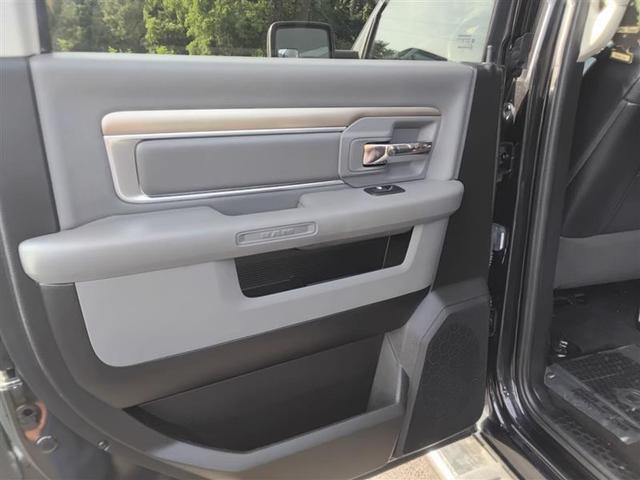 Photo of 2017 Black Clearcoat RAM 1500