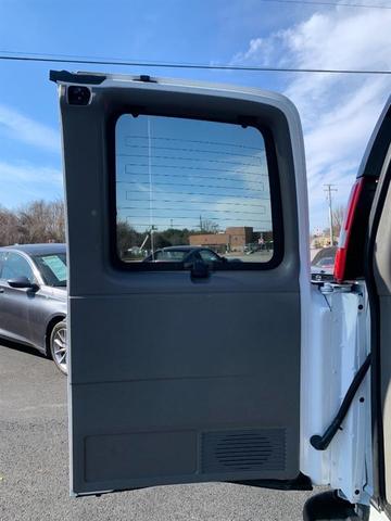 Photo of 2022 Summit White Chevrolet Express 3500
