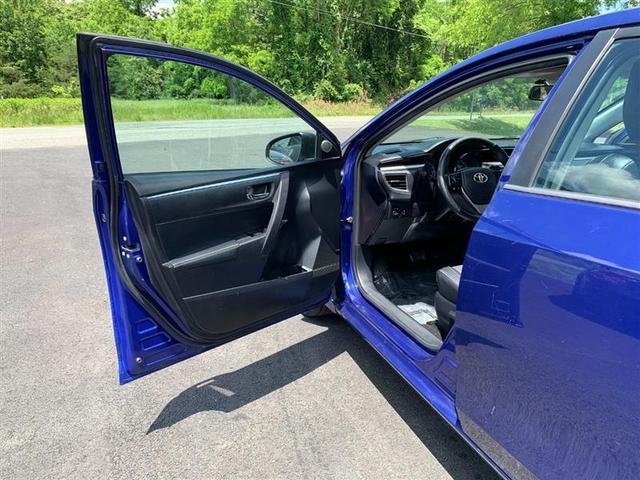 Photo of 2015 Blue Crush Metallic Toyota Corolla
