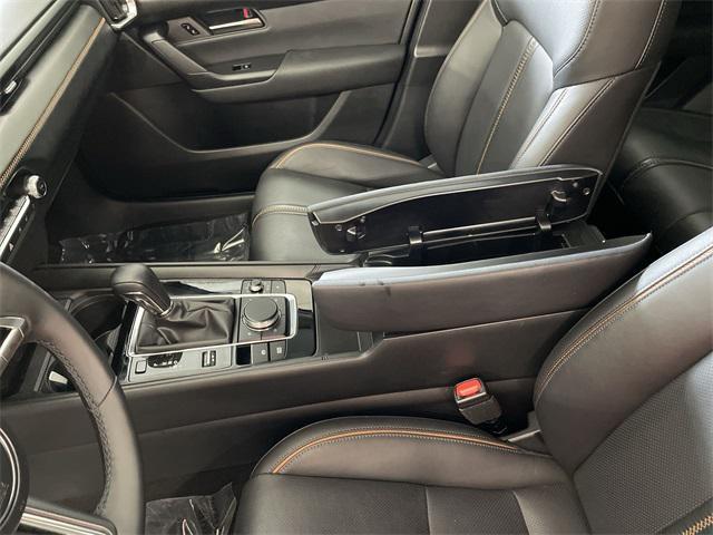 Photo of 2025 Ingot Blue Metallic Mazda CX-50