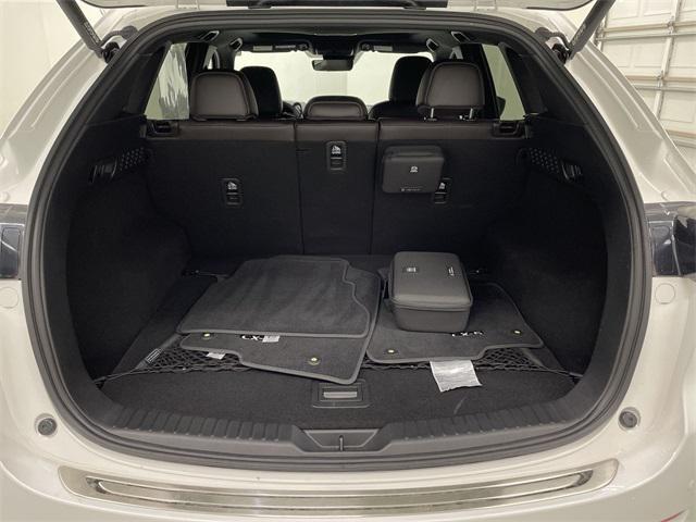 Photo of 2024 Rhodium White Metallic Mazda CX-5