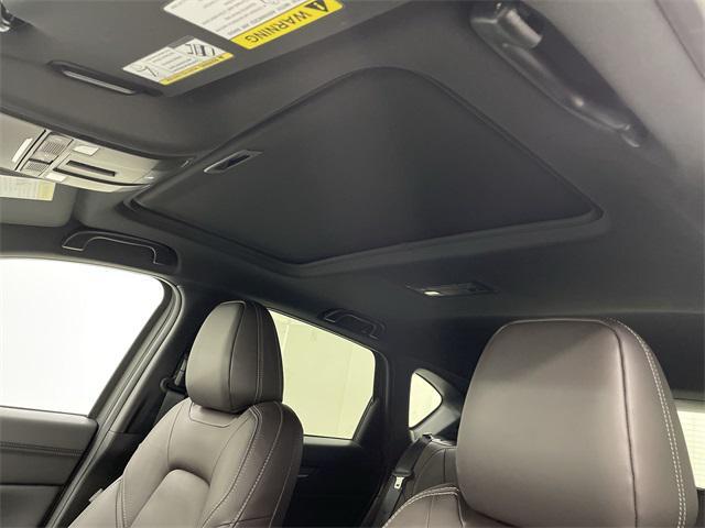 Photo of 2024 Rhodium White Metallic Mazda CX-5
