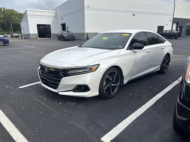 Photo of 2022 Platinum White Pearl Honda Accord