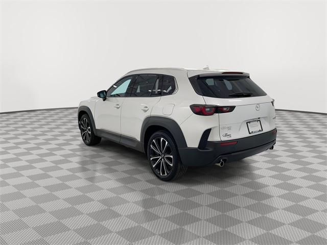 Photo of 2025 wind chill pearl Mazda CX-50