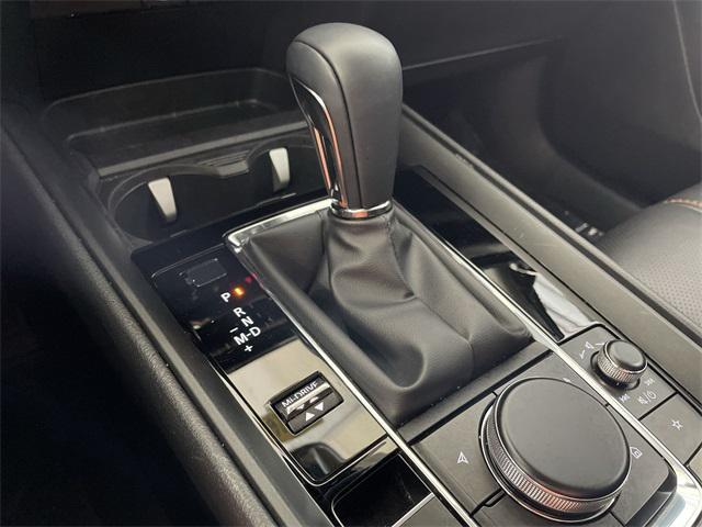 Photo of 2025 wind chill pearl Mazda CX-50