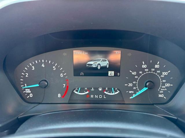 Photo of 2022 Star White Ford Escape