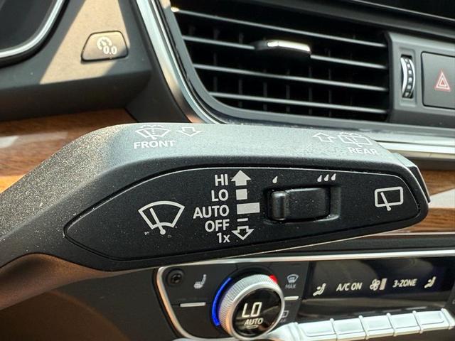 Photo of 2022 Ibis White Audi Q5