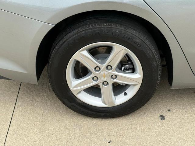Photo of 2024 Sterling Gray Metallic Chevrolet Malibu