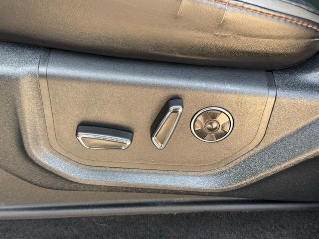 Photo of 2020 Black Metallic Ford F-150