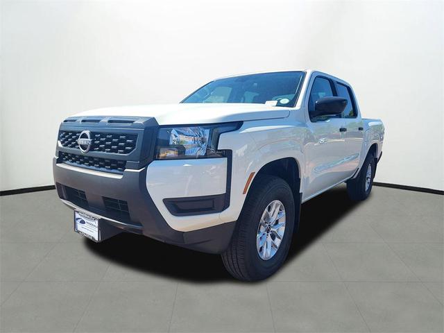Photo of 2025 White Nissan Frontier